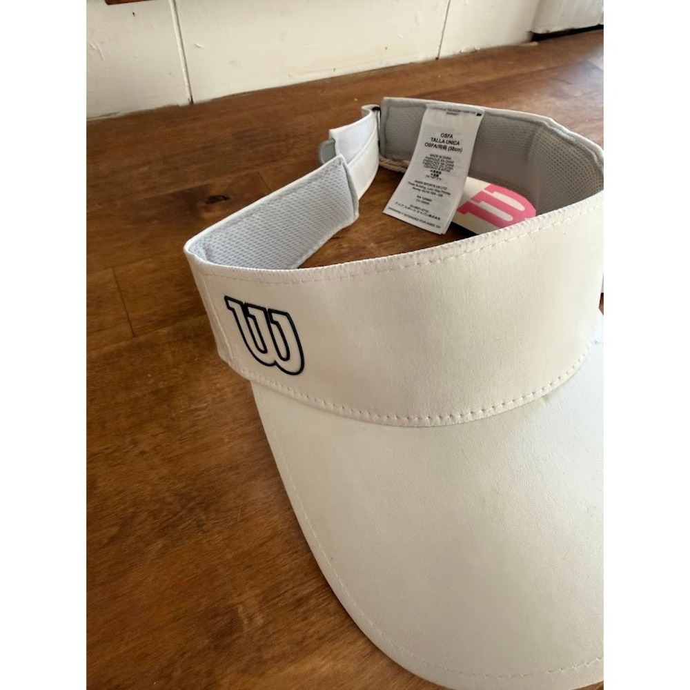NWT Wilson Logo White Golf Visor Ultralight Adjustable Mesh Sweatband OSFA - Picture 2 of 3